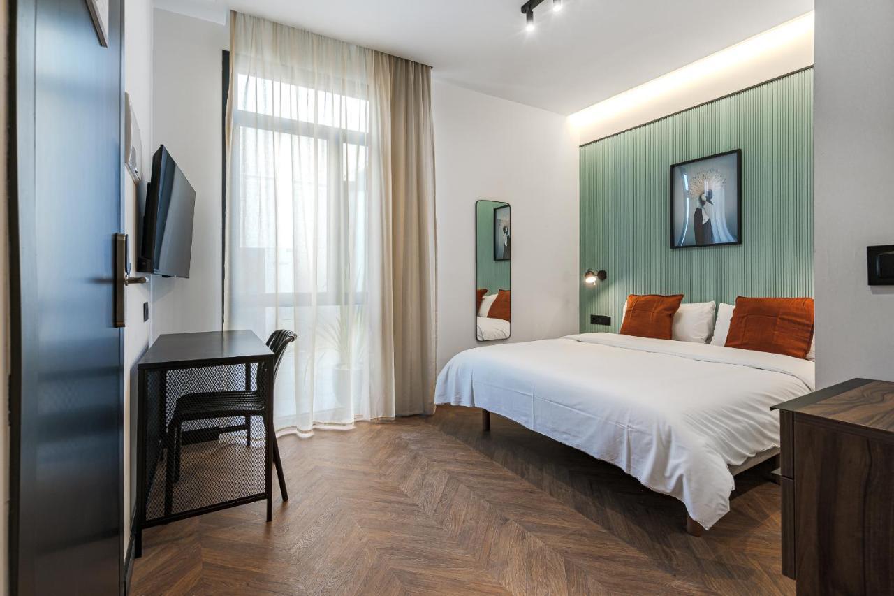 Style Suites By Olala Homes Мадрид Екстериор снимка