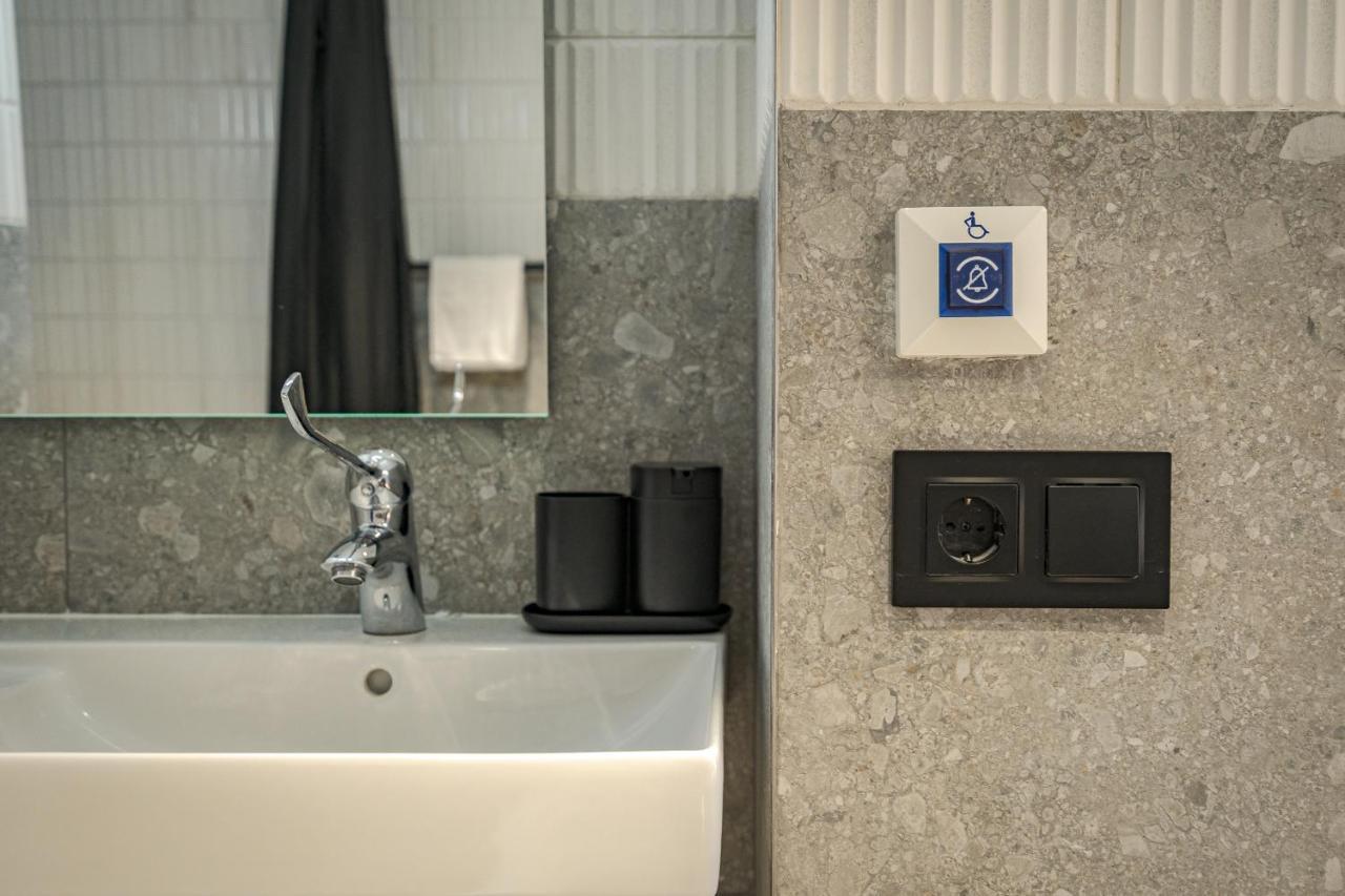 Style Suites By Olala Homes Мадрид Екстериор снимка