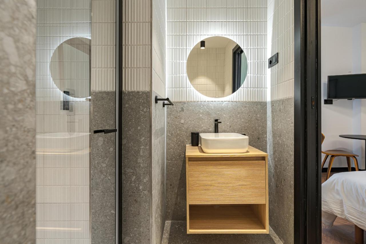 Style Suites By Olala Homes Мадрид Екстериор снимка